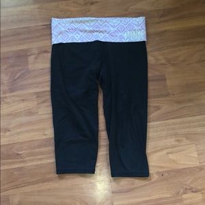 Victoria’s Secret PINK Cropped Leggings